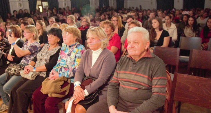 Akademie ke 40. výročí založení ZŠ Březenecká Chomutov.jpg